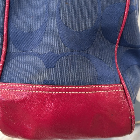 Coach Bag Laura Signature Canvas Tote - Picture 8 of 17